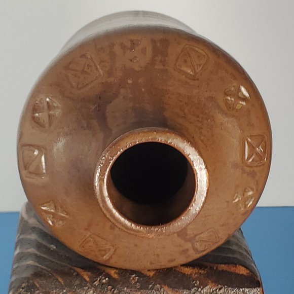 Brown Glazed Stoneware Bottle Jar Vase with pattern Made in Japan (Saki) - Picture 8 of 12